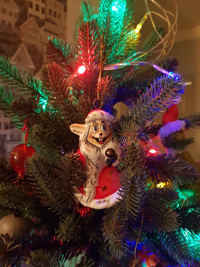 Ну и фигурка с моей ёлочки - как же без неё?