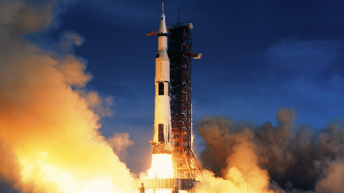 Запуск ракеты-носителя Saturn V