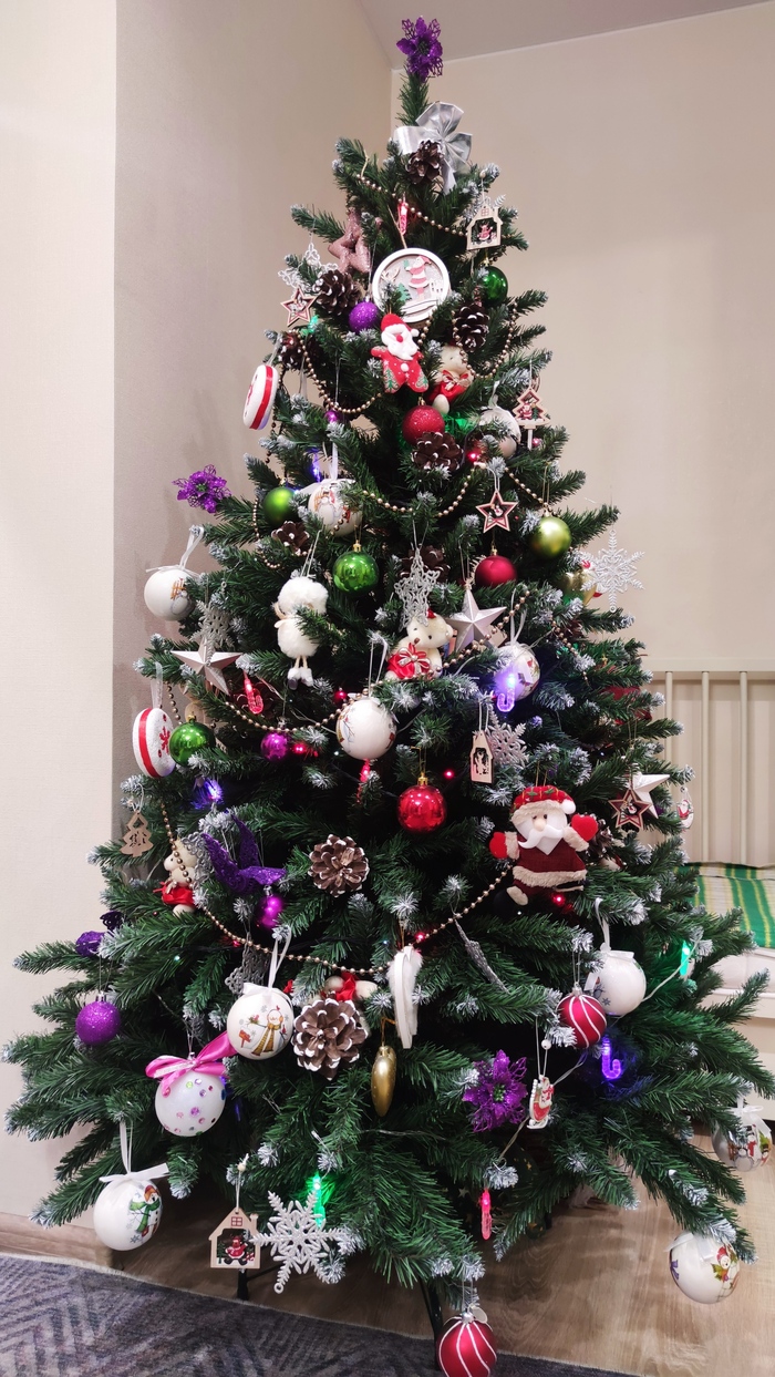 7) <a href="https://pikabu.ru/story/prodolzhenie_posta_golosovanie_konkurs_yolok_na_adm_11000367?u=https%3A%2F%2Fpikabu.ru%2Fstory%2Fnasha_yolochka_na_konkurs_10972661&t=MishkaKat&h=e15134954f2bb6e17aa69f7b267d40b09fa61828" title="https://pikabu.ru/story/nasha_yolochka_na_konkurs_10972661" target="_blank" >MishkaKat</a>