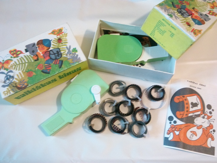 "Детское кино".Устройство для просмотра коротких мультфильмов.