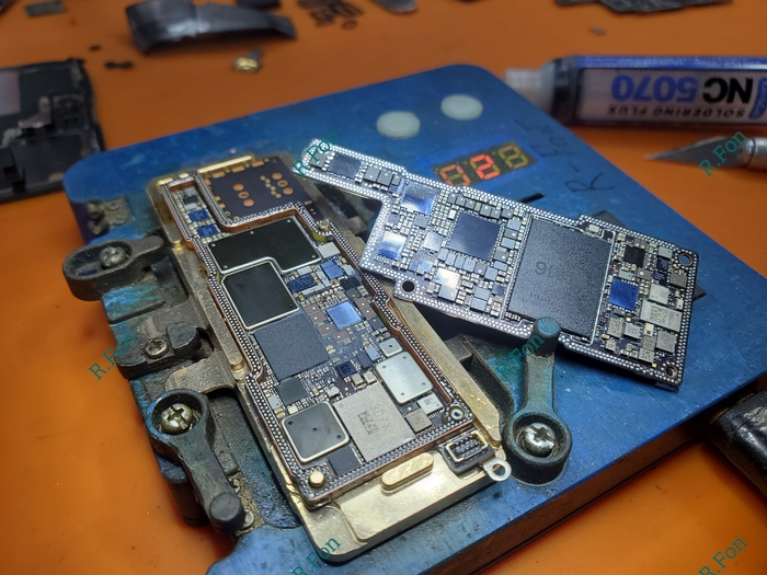 Не дожил до 2 января или не суй яблоко в сомнительные места! Iphone 14 Pro Москва, Таганка, Apple, Iphone 14, Ремонт техники, Зарядка, Пайка, Bga, Дорого, Длиннопост