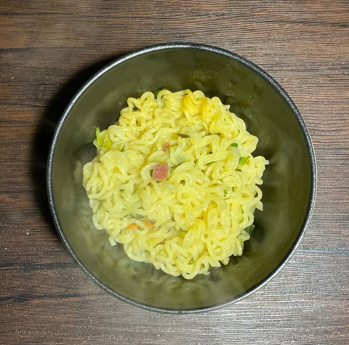 Способ приготовления: Варим 3 минуты. Бульон слил по понятным причинам.