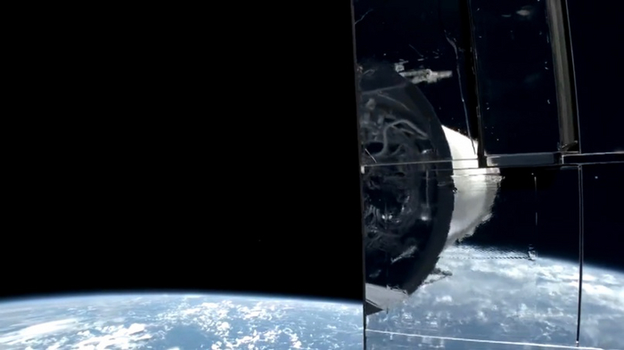 Видеозапись полета Falcon 9, на которой показаны запускаемые мини-спутники Starlink v2. (Предоставлено SpaceX)