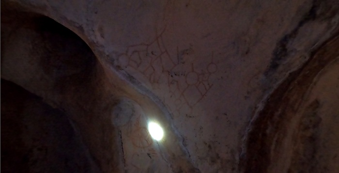 Пещера Амбросио наиболее известна своими наскальными рисунками с элементами в виде геометрических фигур. Варадеро, Куба.