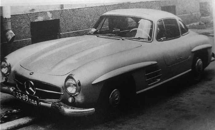 Mercedes-Benz 300SL Gullwing — объект изучения и киногерой