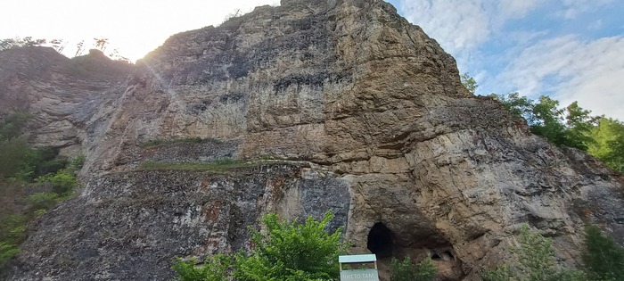 очень атмосферное место