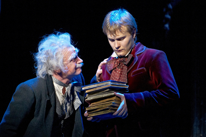 Цена за разинутую варежку - одна жизнь. Ну, или одна смерть.