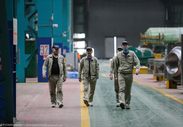 Из серии «Именно они делают Россию великой» / снято мной на заводе «Атоммаш»