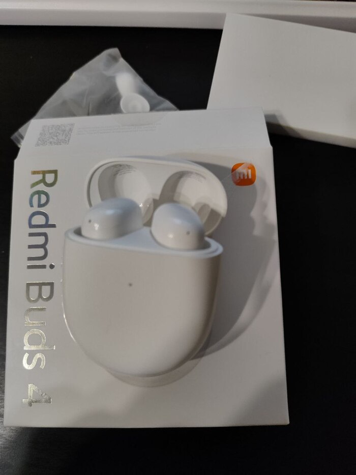 фото поддельных redmi buds 4