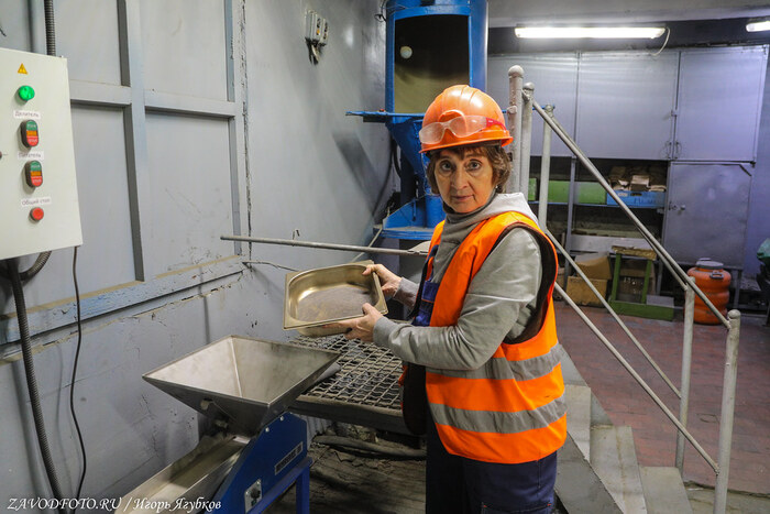 Из серии «Именно они делают Россию великой» / снято мной на Обогатительной фабрике «Солнечная» (ПАО «Русолово») в Хабаровском крае