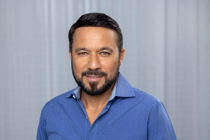   Pery      (Courtesy)