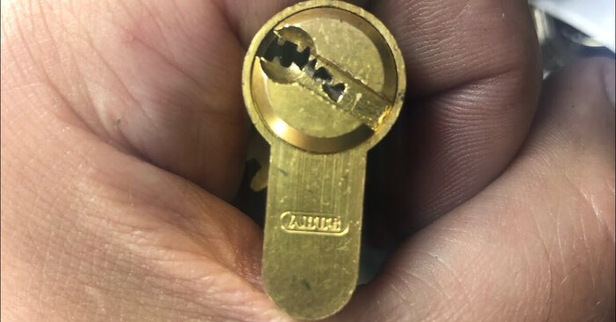 Как вскрывают замки Abus с защитой от вскрытия отмычками | Пикабу