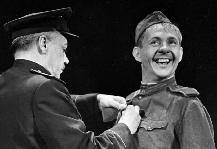 Борис Кузьмич Новиков в спектакле «Василий Тёркин»