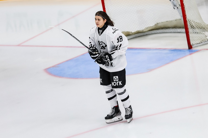 ЖХЛ 23/24. Олеся Щинова – лучший новичок четырнадцатого тура