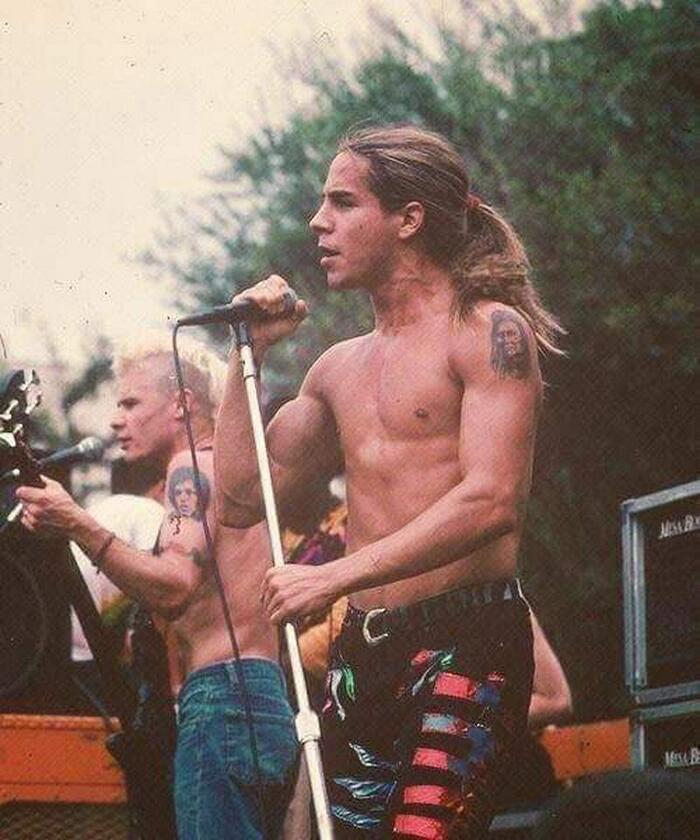Red Hot Chili Peppers, 1986  Red Hot Chili Peppers, , ,  ()