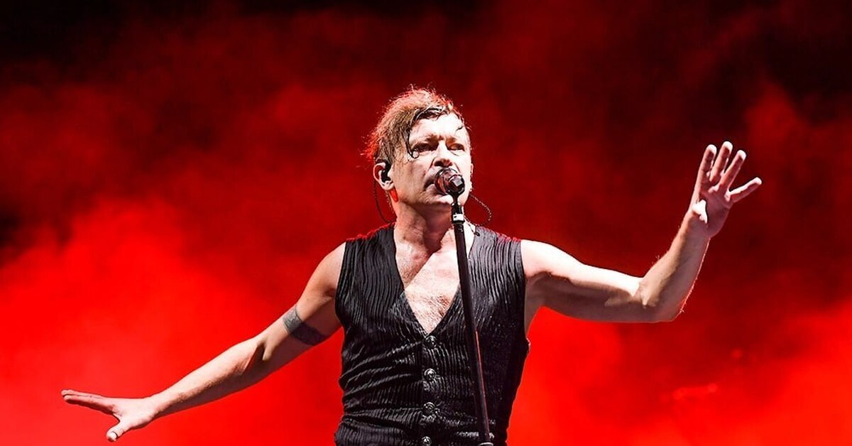 Контроллер novation circuit. Биты для magix music maker. Создать новую музыкальную. Создать новую музыкальную. Студия для создания музыки.