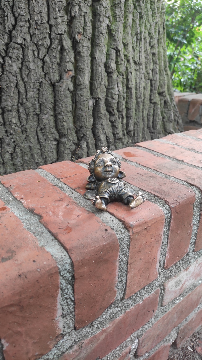 Внук Антошка - возле музея "Altes Haus"