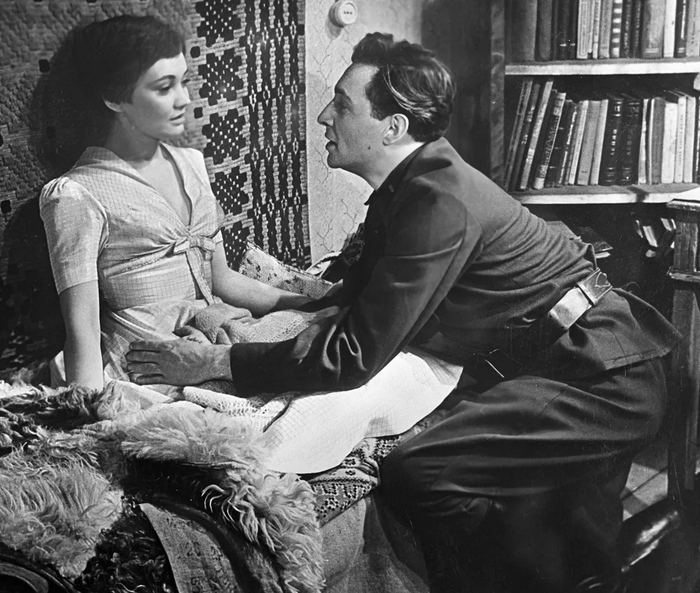 ������� ������ ������ � ���� �������� � �������� ������� � ���� ��������� � ������� ����� "�� ���� ������", 1962