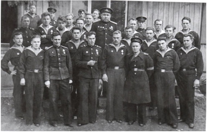 1944 .  (  ).   - "",   .