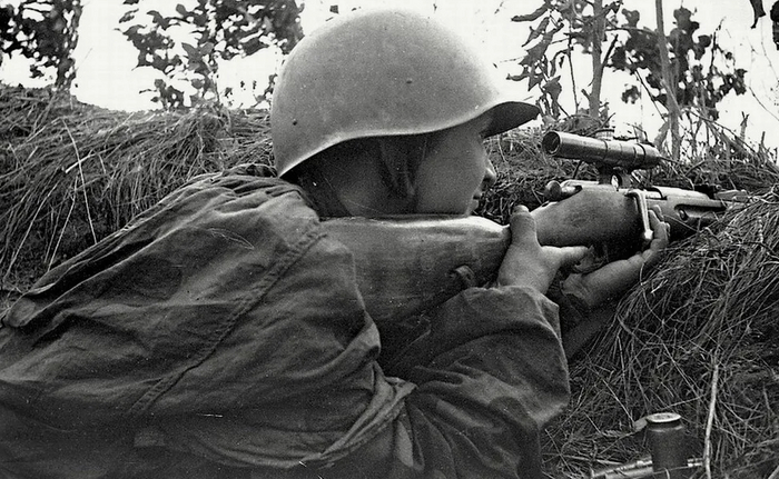 Снайпер Клавдия Маринкина