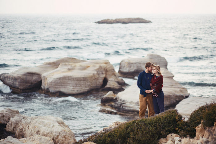 Немного местных валунов.