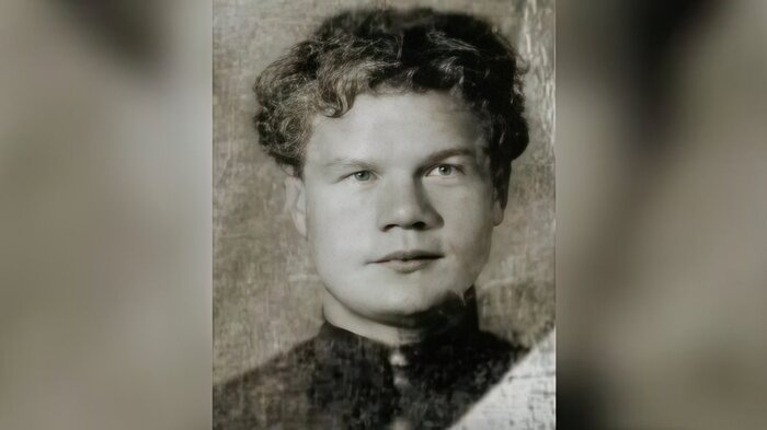 Михаил Пуговкин в молодости