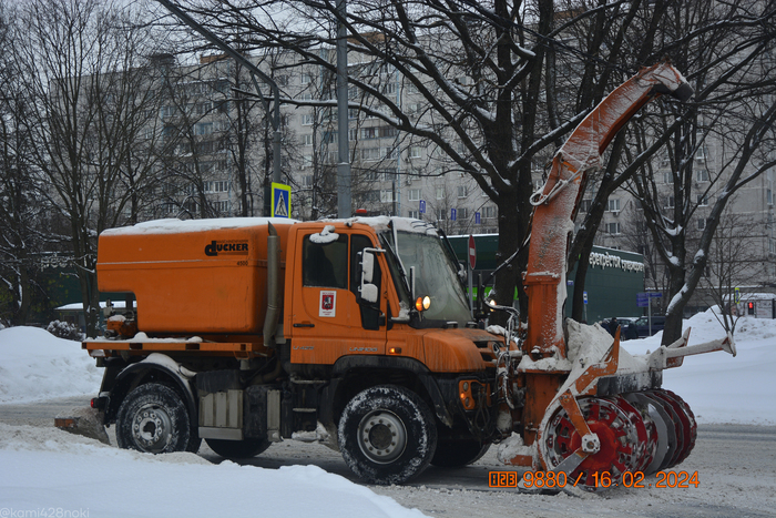 Какая интересная машинка...
