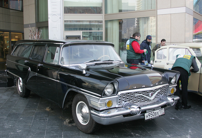 Санитарный ГАЗ-13С «Чайка» рижского изготовления