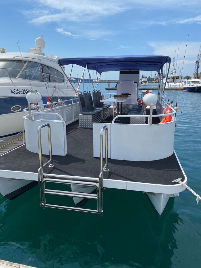 У нас был подобный тримаран.с музыкой