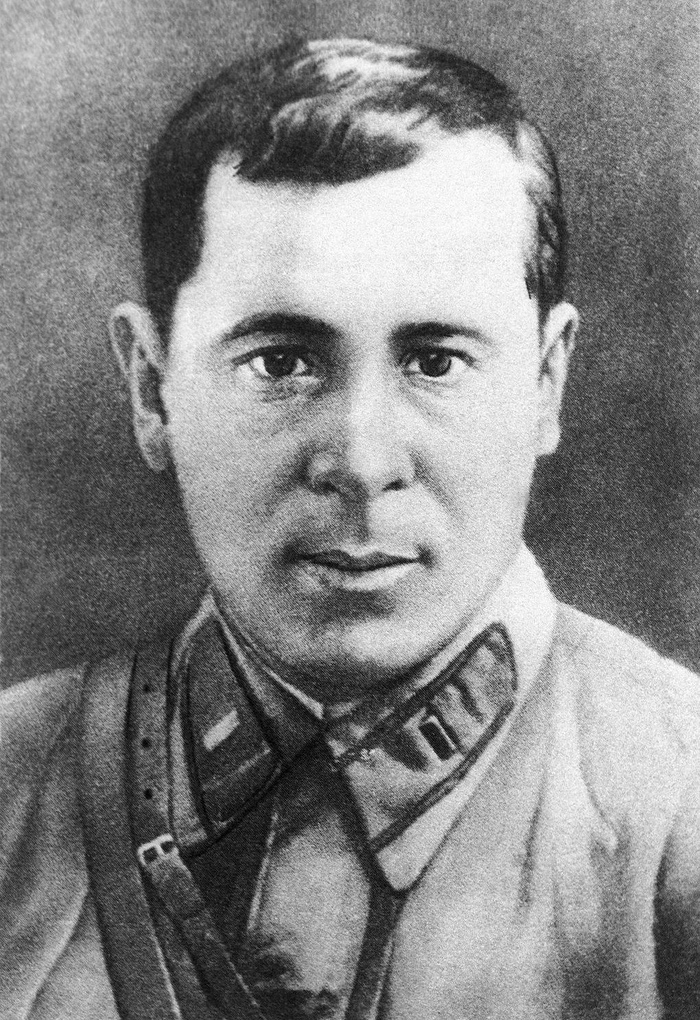 Наши герои. Муса Джалиль