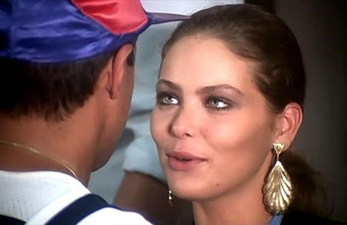 — Отдыхают от работы, которая не нравится, а мне моя работа нравится.