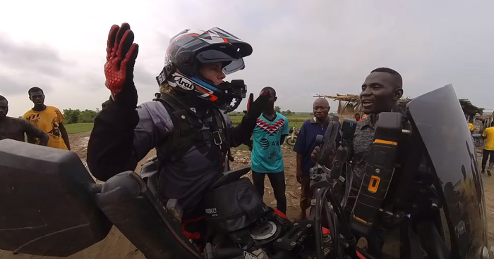   "   !    !".      15 000    ,   4 000     +  + .