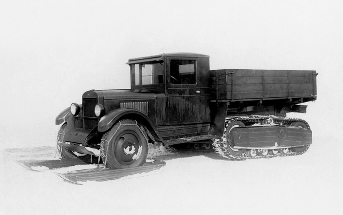 ЗиС-22 — полугусеничный грузовик на базе ЗиС-5