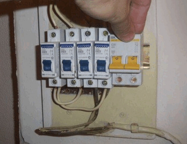 Олдскулы есть? Видели такие автоматы? | Пикабу