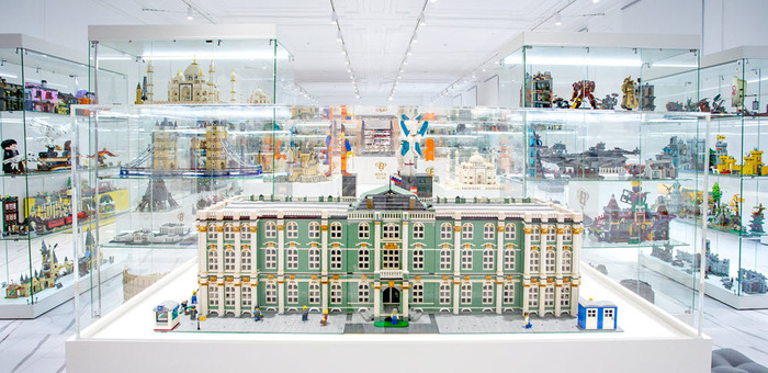 В петербургском музее LEGO появились масштабные модели Зимнего дворца, крейсера «Аврора» и Адмиралтейства Музей, LEGO, Санкт-Петербург, Зимний дворец, Крейсер Аврора, Адмиралтейство