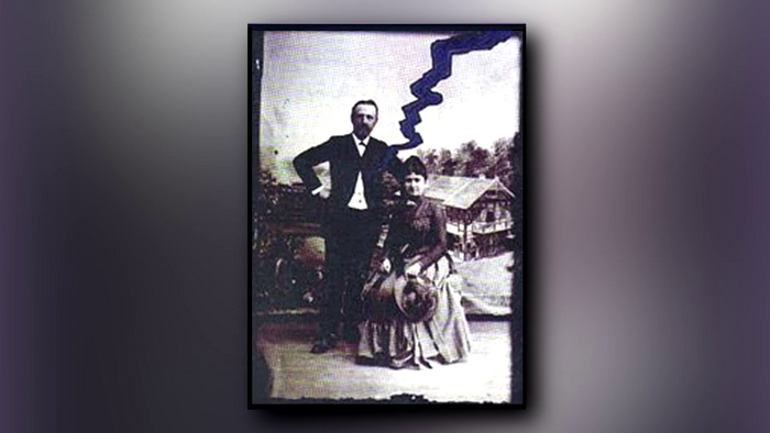 Ана со своим супругом