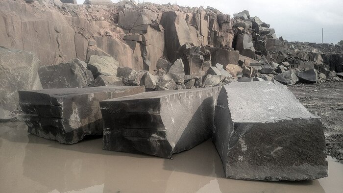 Добыча габбродолерита в Карелии