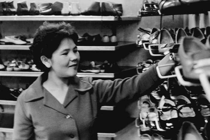 Р.Д. Ибрагимова - младший продавец магазина