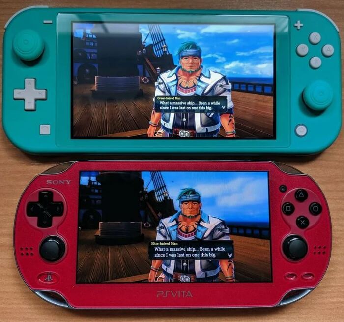 Nintendo Switch Lite    PS Vita PCH-1000.