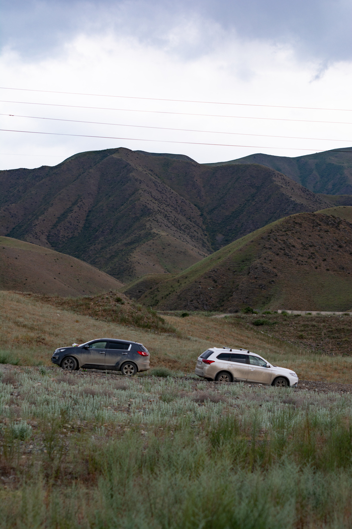 Машины, которые достойно провезли нас по всему этому маршруту!