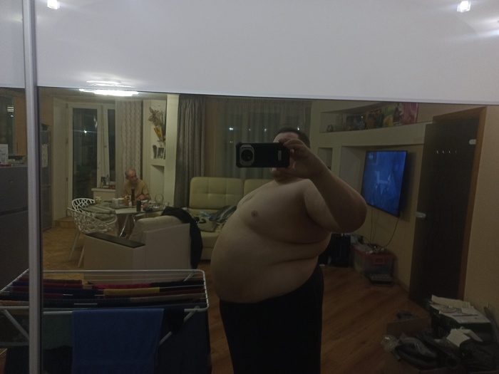 Пузо в профиль