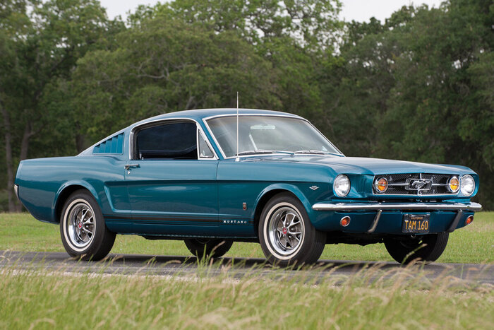 Ford Mustang GT Fastback Ford