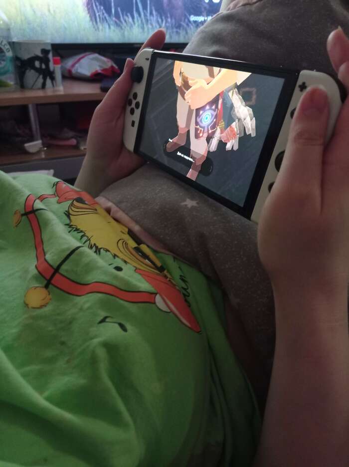 Что может быть лучше, когда засыпаешь под стрим начинающего геймера.