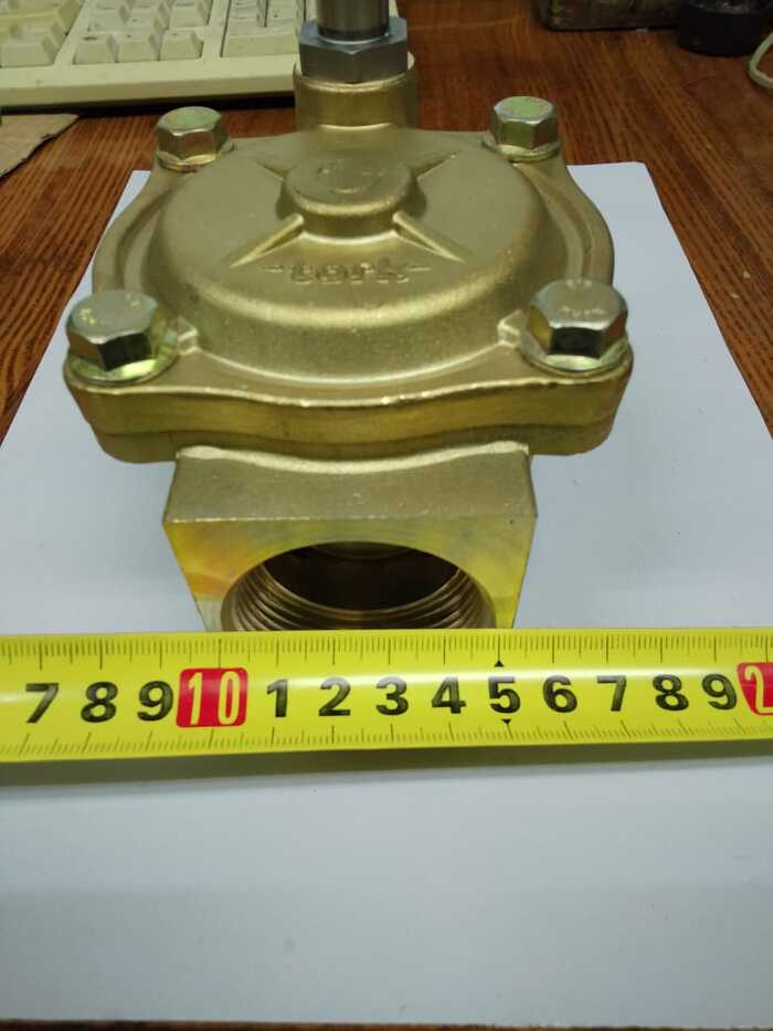 Диаметр резьбы полтора дюйма. Косяк не мой, я проверял потом.