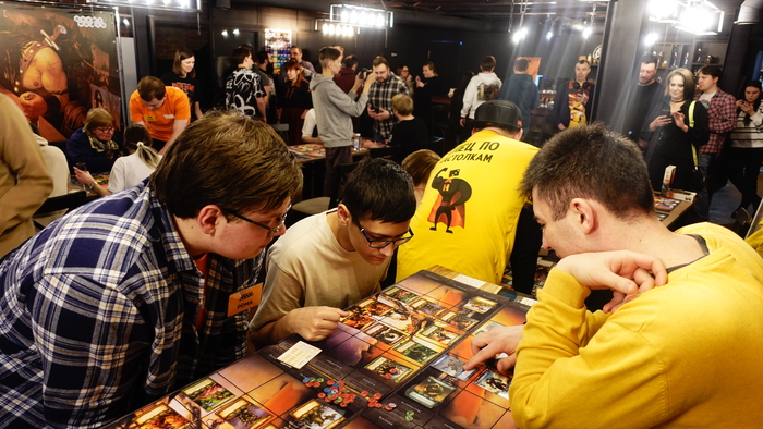 Если организаторы будут читать, скажите Роме спасибо! Рома молодец, видно, что прям живёт игрой