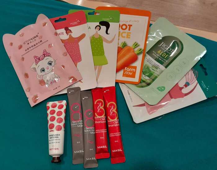 Масочки, шампуньки, кремушек. Обожаю!