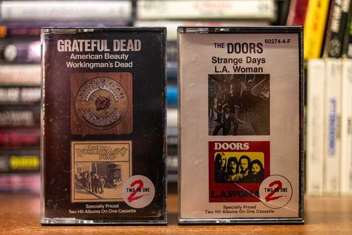 <a href="https://pikabu.ru/story/kassetnoe_bezumie_2_11219906?u=https%3A%2F%2Fwww.discogs.com%2Frelease%2F4556650-The-Doors-Strange-Days-LA-Woman-Two-Hit-Albums-On-One-Cassette&t=%D0%A1%D1%81%D1%8B%D0%BB%D0%BA%D0%B0%20%D0%BD%D0%B0%20Discogs&h=61f1274ac18733ed9096ebe7c6ebf3e6345e1321" title="https://www.discogs.com/release/4556650-The-Doors-Strange-Days-LA-Woman-Two-Hit-Albums-On-One-Casset..." target="_blank" rel="nofollow noopener">  Discogs</a>