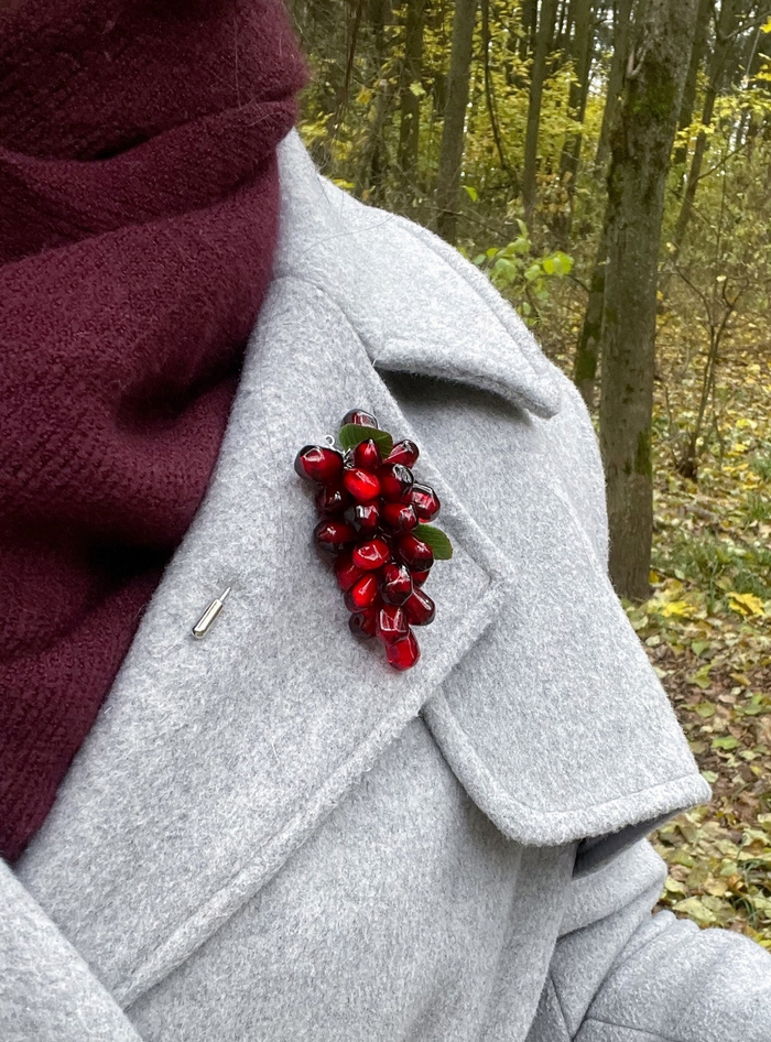 Так всю осень до снегов и проходила