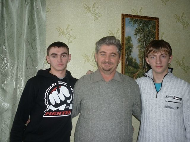 Александр Прохоренко — младший, Александр Прохоренко — старший и Иван Прохоренко