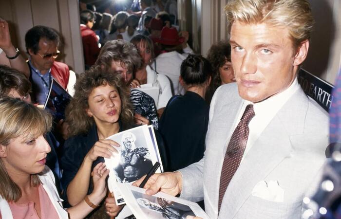 Дольф Лундгрен раздавал автографы